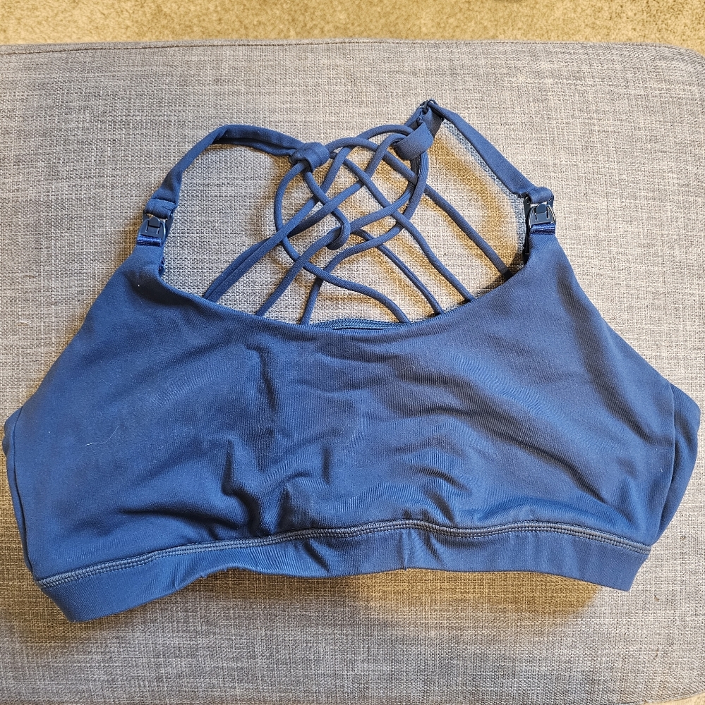 Oceane 4 Hands free pumping and nursing sports bra